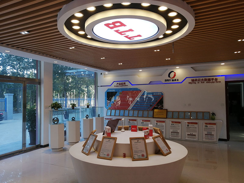 工(gong)廠展(zhan)廳