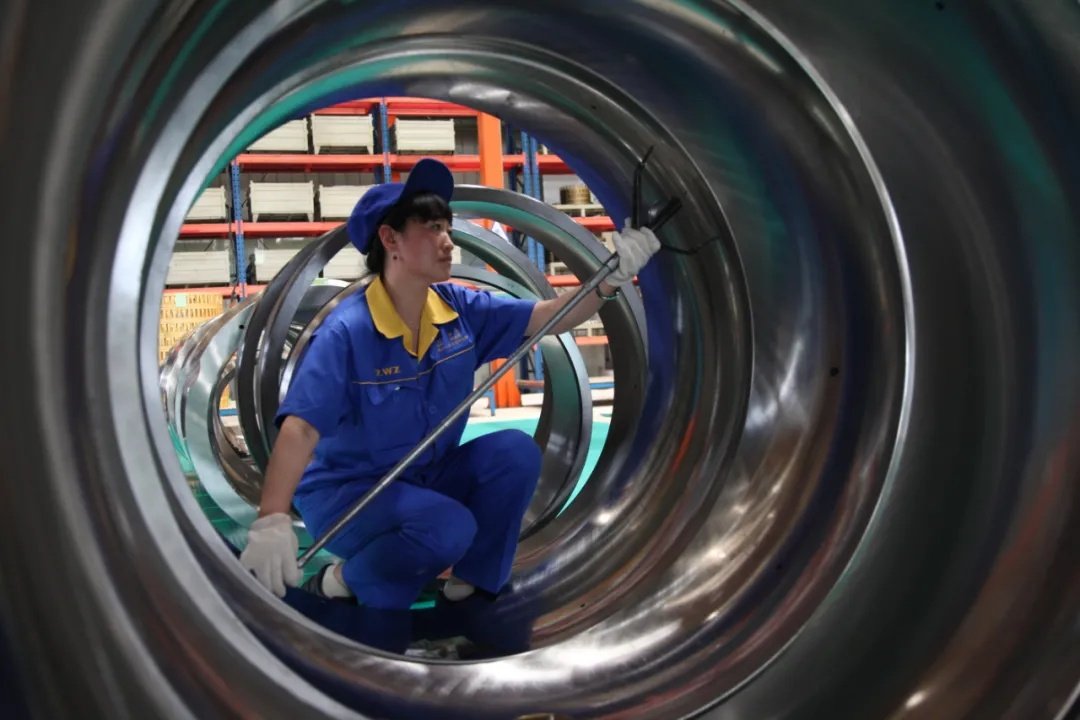 “中(zhong)國軸(zhou)承工(gong)業搖(yao)籃”闊(kuo)步走(zou)向世(shi)界