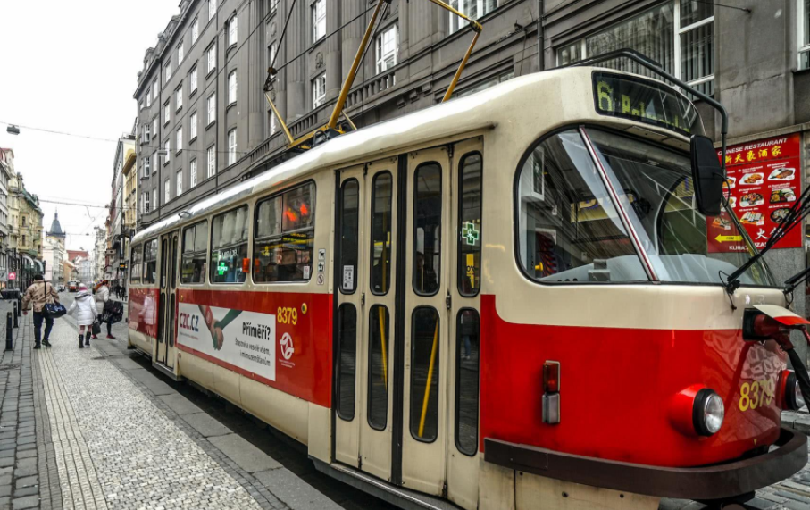 “不(bu)該哄擡(tai)價格的(de)”，中企自(zi)研高鐵(tie)軸承後(hou)，美歐沒(mei)辦法卡(ka)脖子了(le)